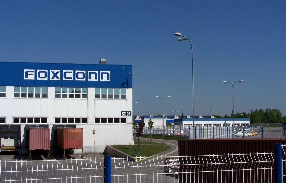 Foxconn_pardubice_01