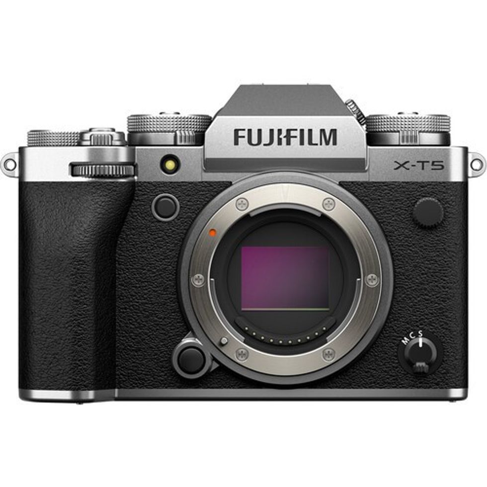 Fujifilm_16782337_x_t5_mirrorless_camera_silver_1667382377_1731282