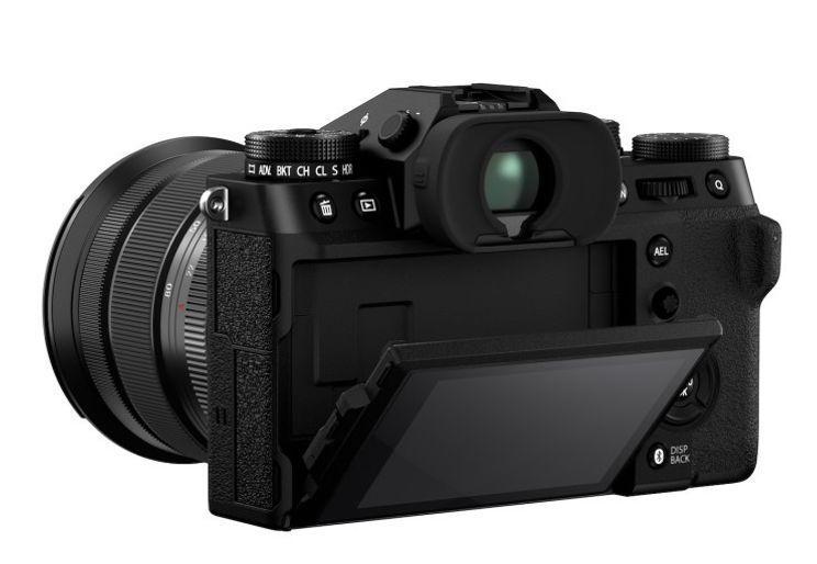 Is the Fujifilm X-T5 a Hybrid Shooter's Dream Come True?