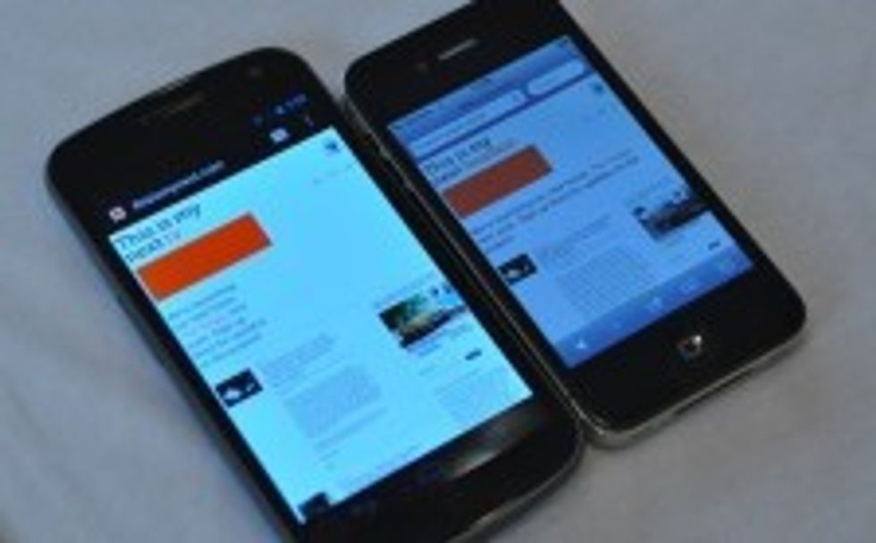Galaxy-nexus-iphone-4s907v-224x139
