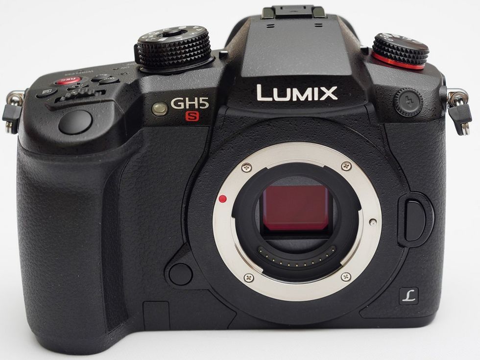 Firmware Updates for GH5 and GH5s Improve Auto-Focus Performance | No ...