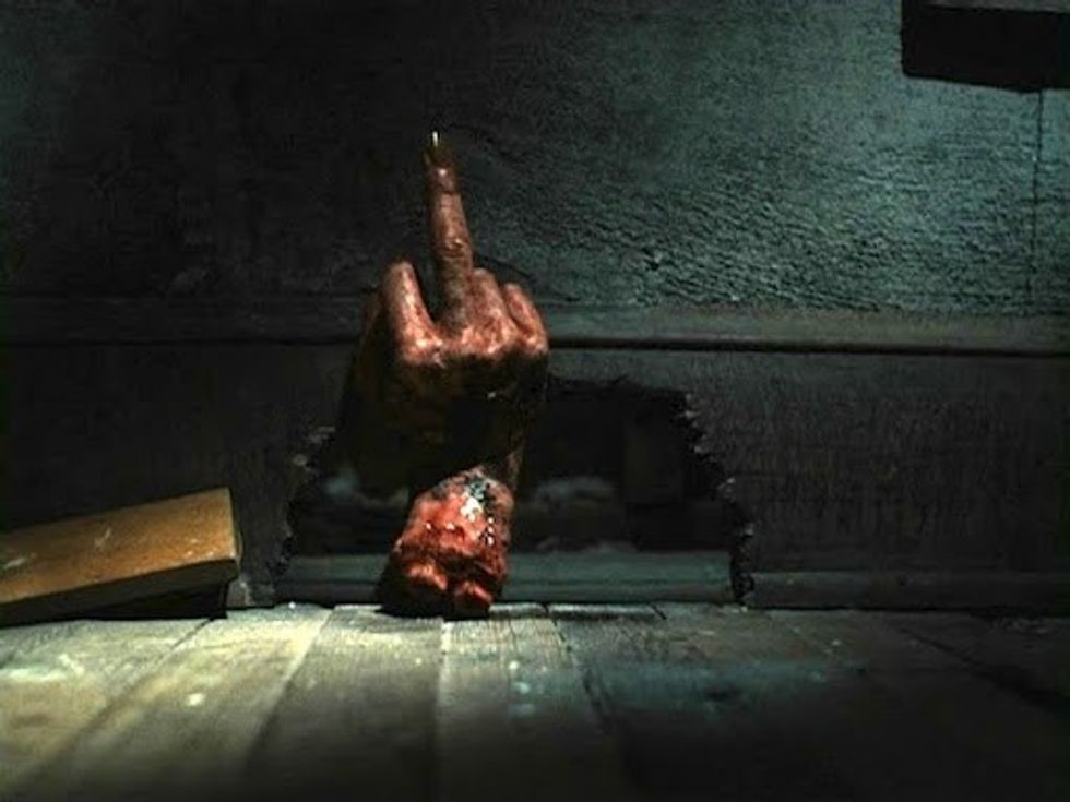 Hand_-_evil_dead