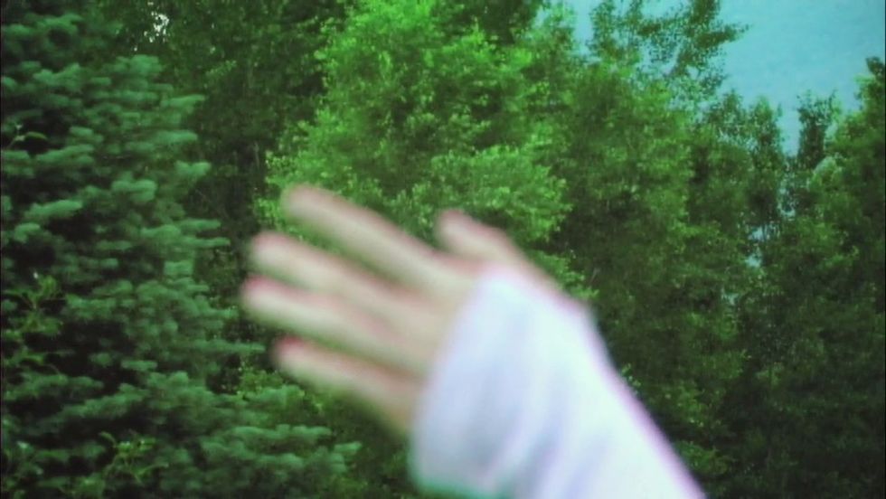 Hand_trees_01
