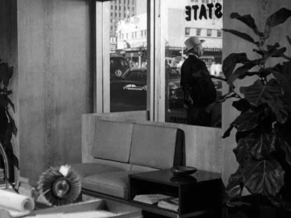 Hitchcock''s cameo in Psycho, 1960