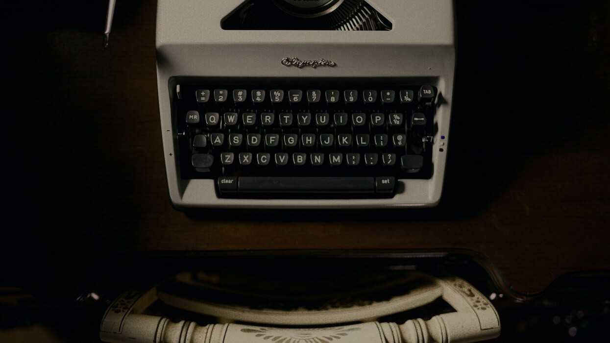 How to Write a Play: Script Format, Examples & a Free Template | No ...