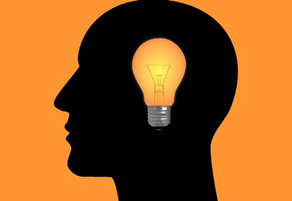 How to write an elevator pitch, lightbulb