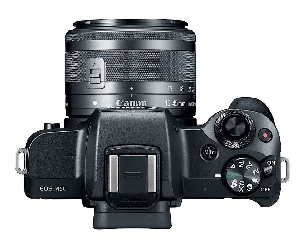 Hr-eos-m50-black-efm15-45-stm-3qflash-cl-1