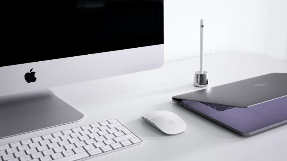 iMac and Macbook Pro