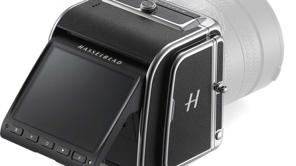 Hasselblad 907X 100C Medium Format Mirrorless Camera