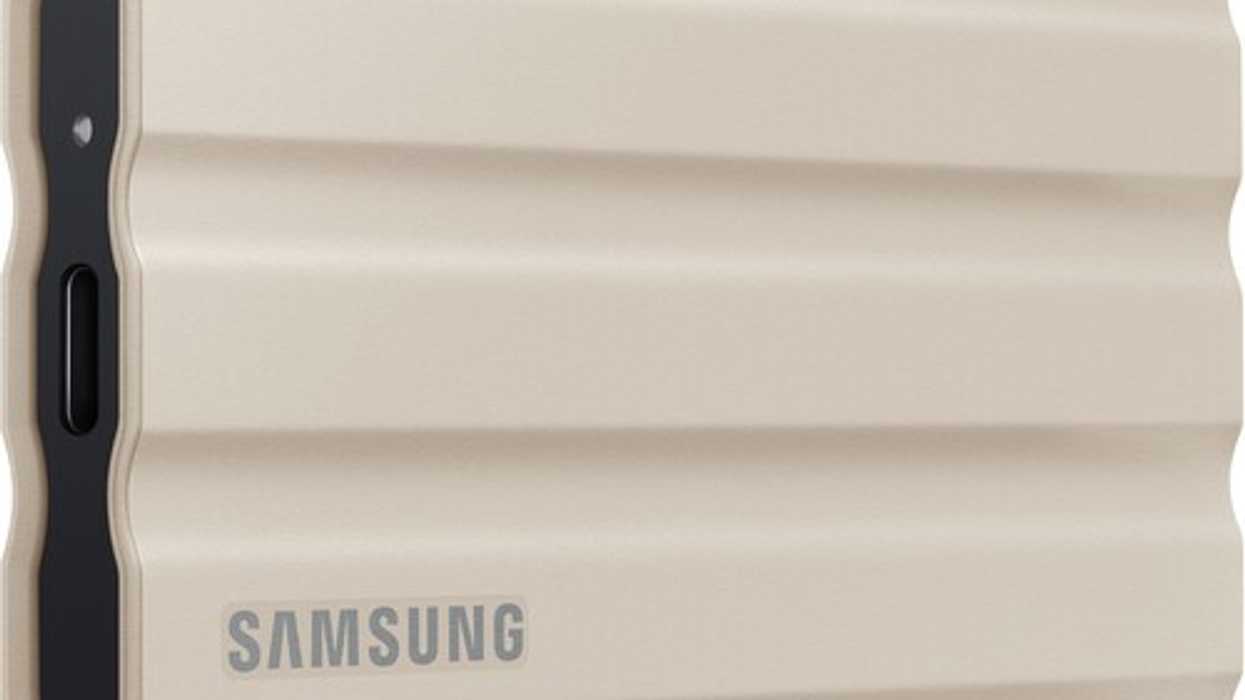 Samsung 1TB T7 Shield Portable SSD (Beige)