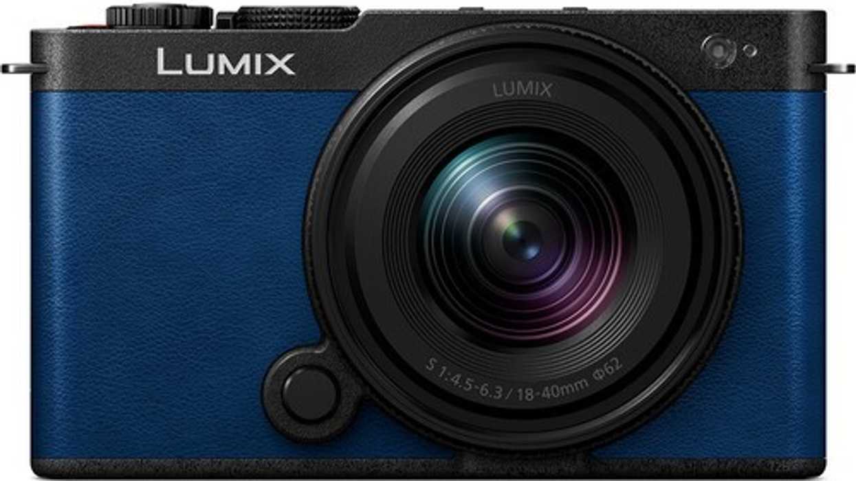 Panasonic Lumix S9 Mirrorless Camera with 18-40mm f/4.5-6.3 Lens (Blue)