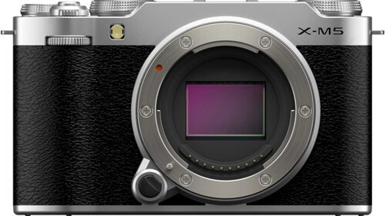 FUJIFILM X-M5 Mirrorless Camera (Silver)