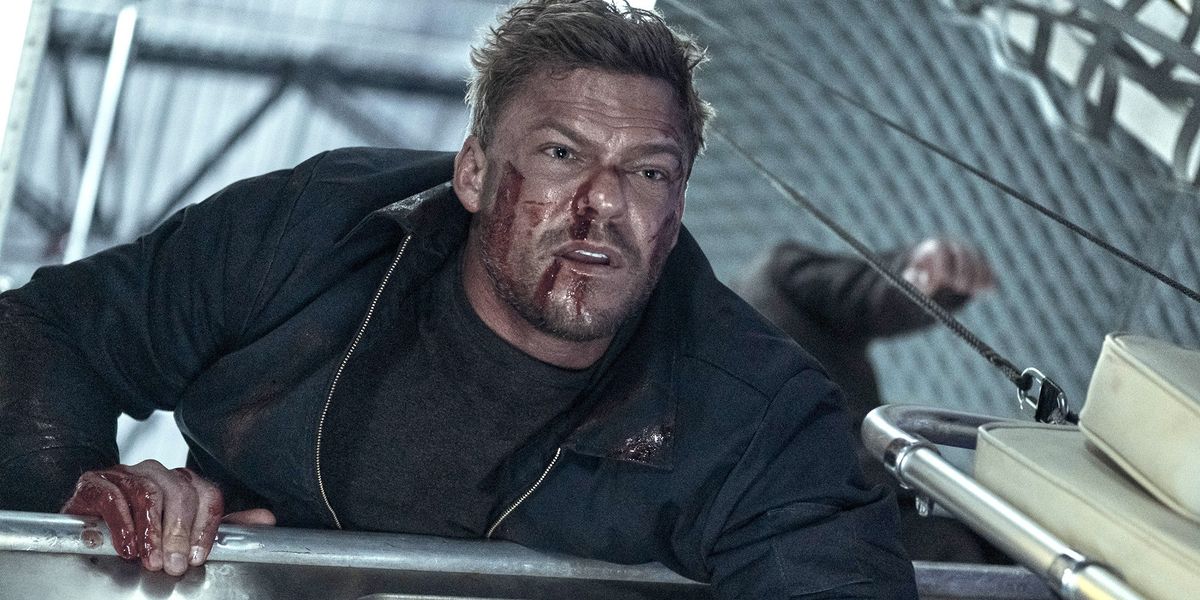 Alan Ritchson Wants Hollywood to Bring Back the ‘Everyday’ Action Hero Alan Ritchson Wants Hollywood to Bring Back the ‘Everyday’ Action Hero