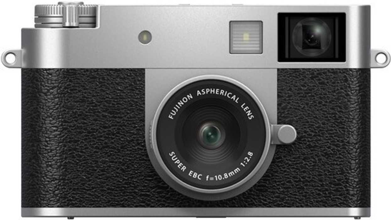 FUJIFILM X half Digital Camera