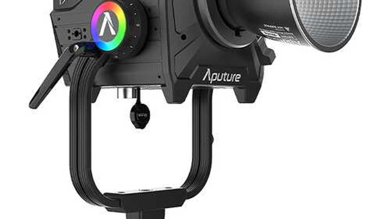 Aputure STORM 1000c BLAIR-CG LED Monolight with Wide Reflector