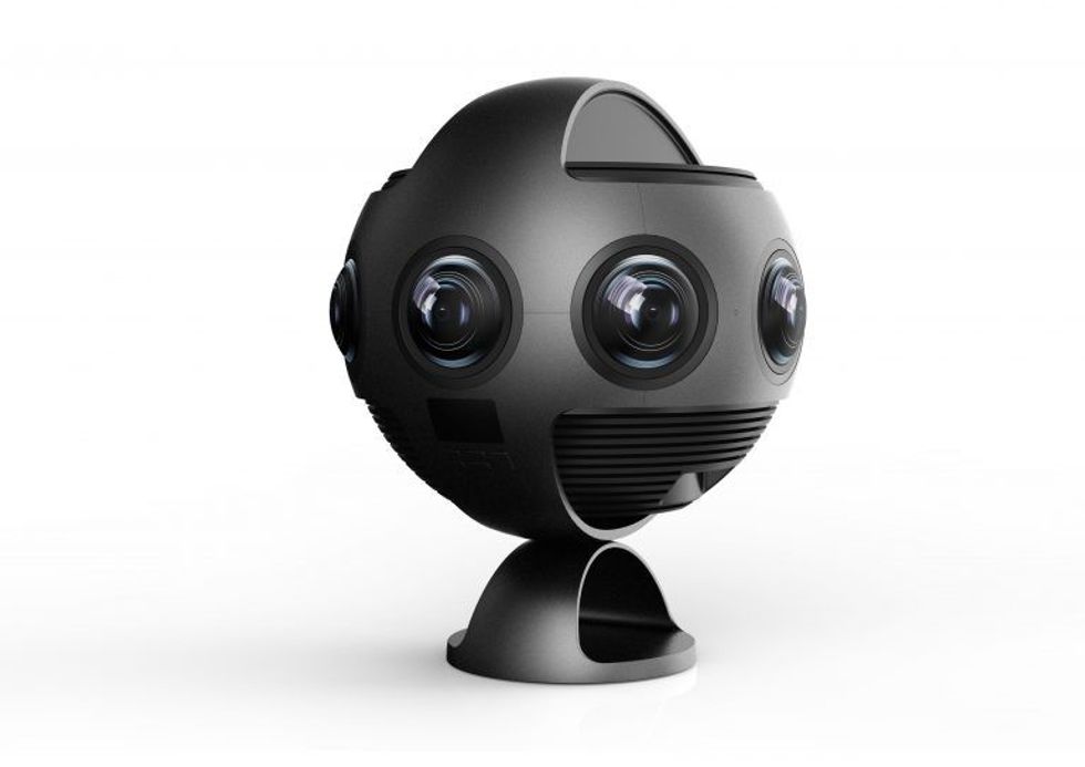 Insta360