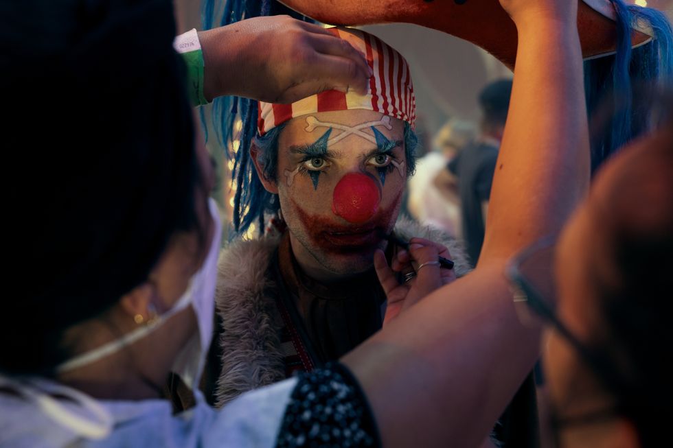 Jeff Ward as Buggy The Clown in season 1 of One Piece.