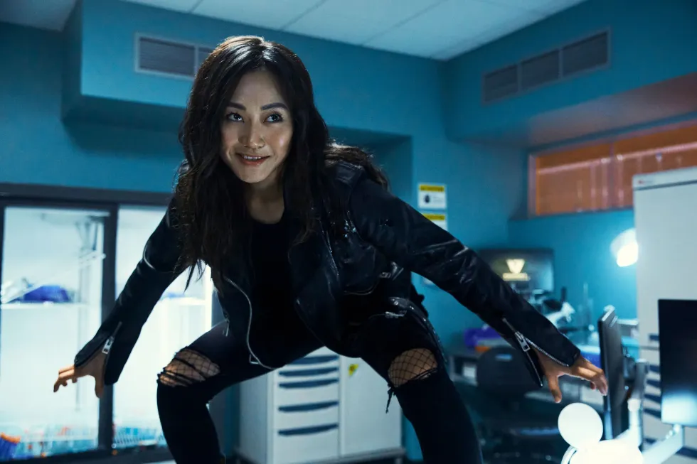 Karen Fukuhara as Kimiko Miyashiro/the Female standing on a desk in 'The Boys'