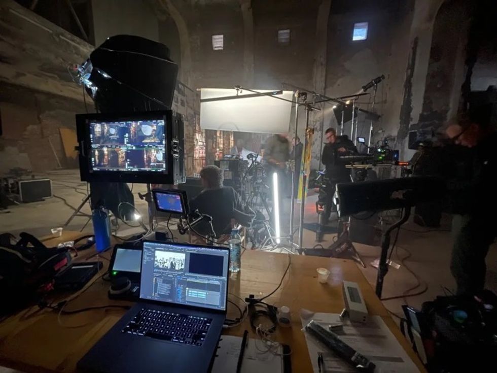 Kiss_the_future_workspace_0