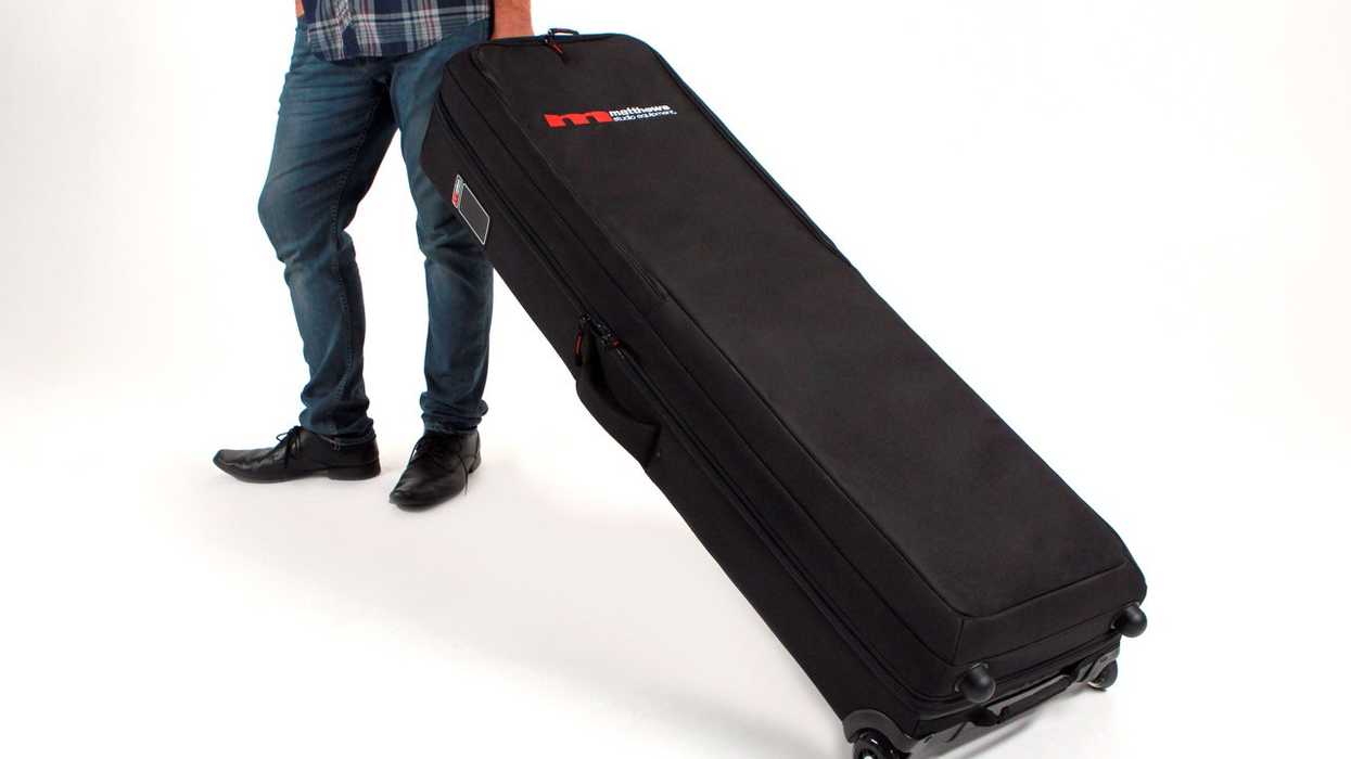 Kitbags-cstand-roll33977603