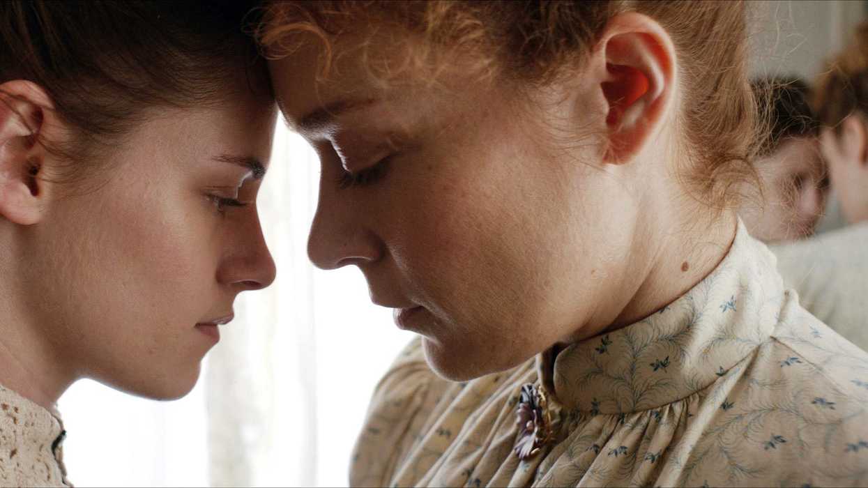 Kristen-stewart-and-chloe-sevigny-in-lizzie