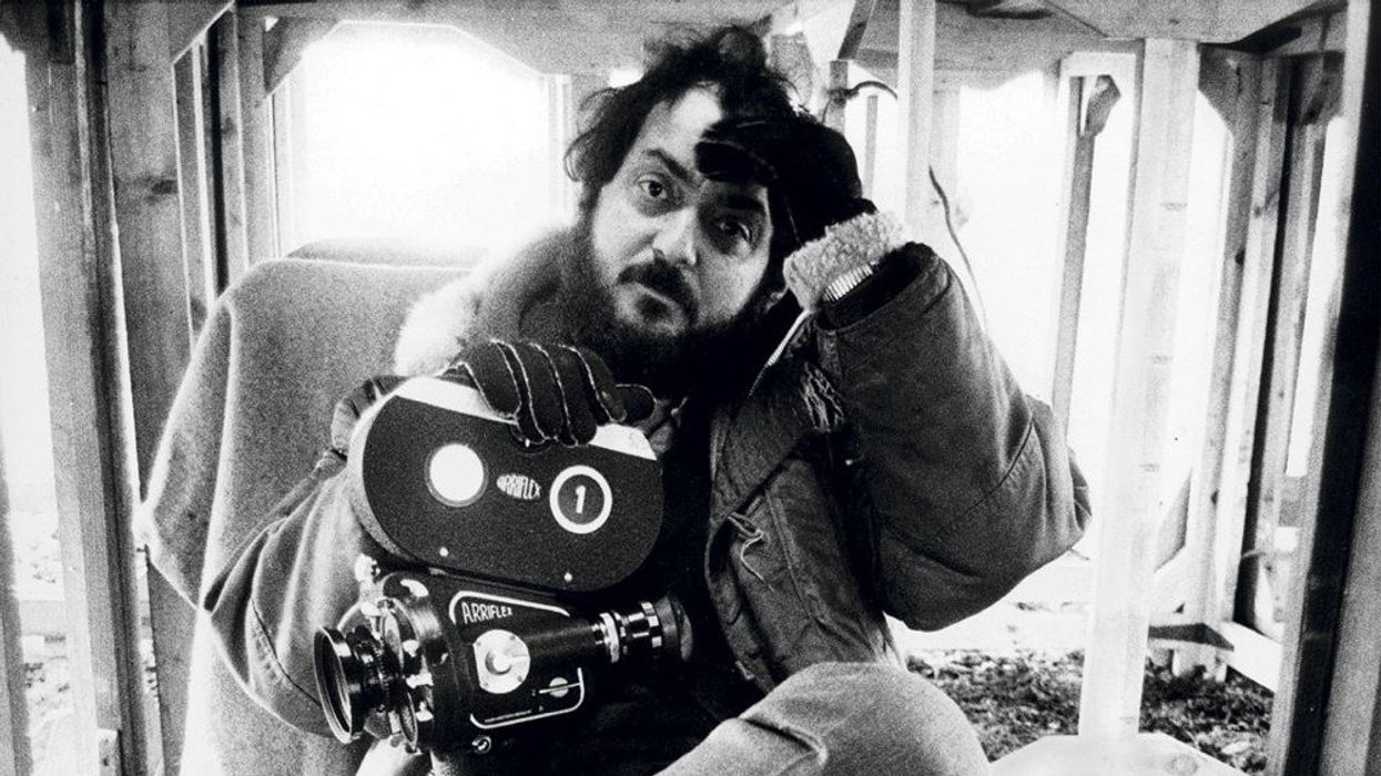 Kubrick-stanley-001-dmitri-kastarine-portrait-hands-in-hair-with-arriflex_1000x750