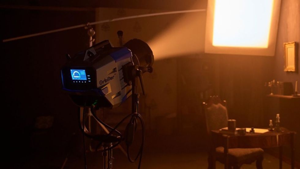 Lighting with the ARRI Orbiter