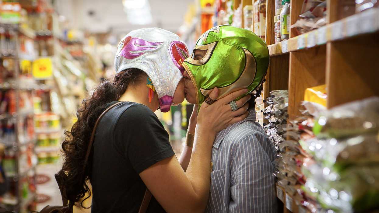 Lucha_lovers_sari_sanchez_and_fawzia_mirza_in_a_south_asian_grocery_in_chicago