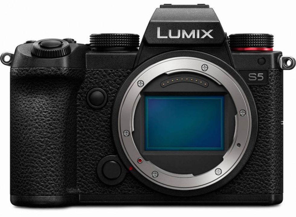 Lumix_s5_0