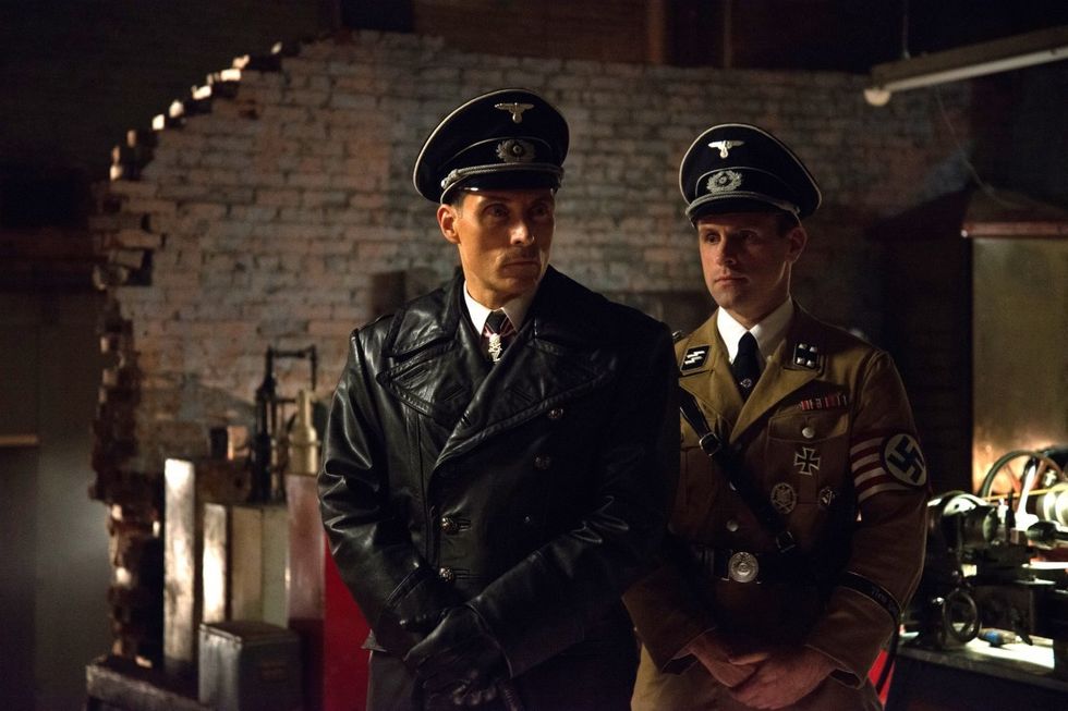 Man-in-the-high-castle1_1_2_0