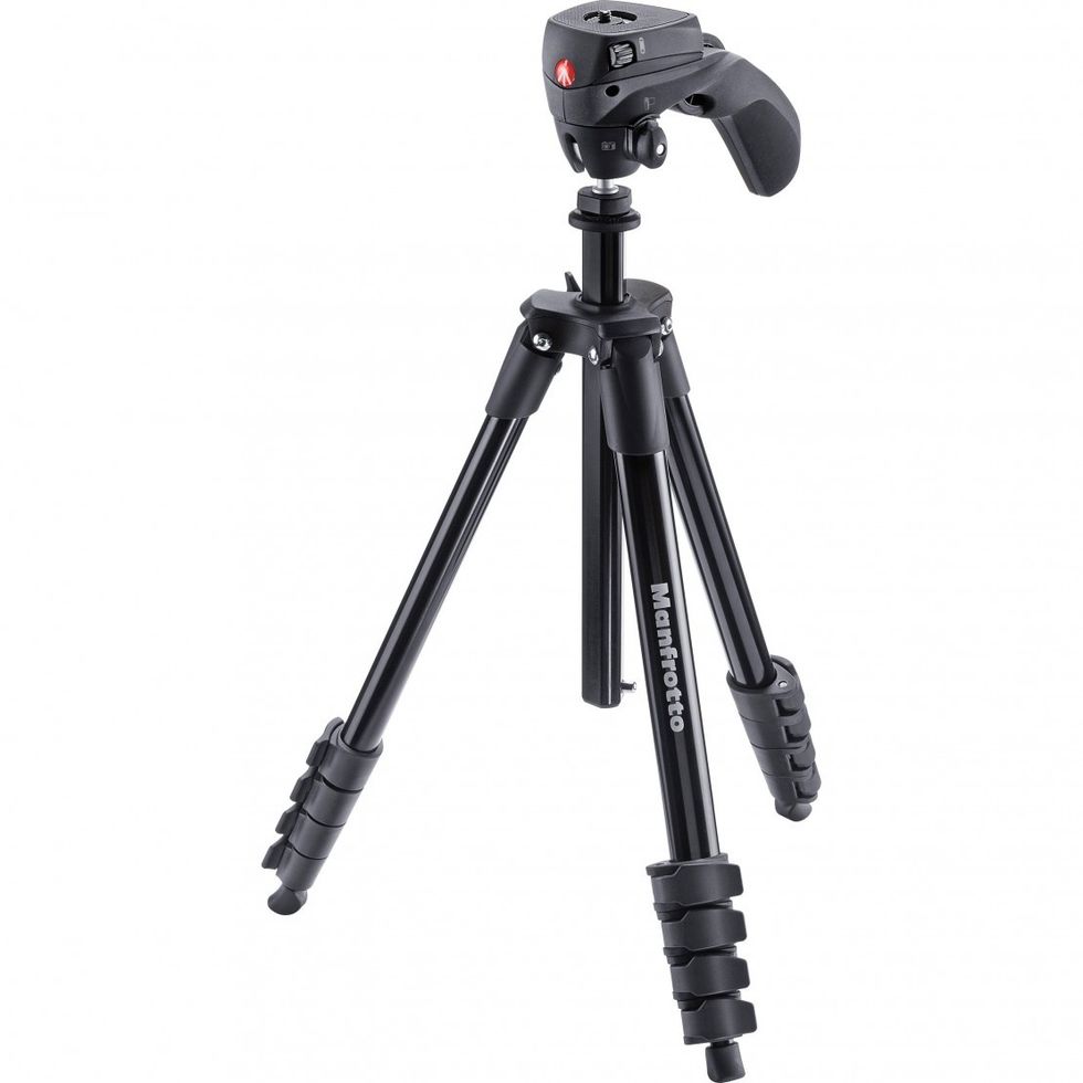 Manfrotto_mkcompactacn_bk_compact_action_aluminum_tripod_1059028