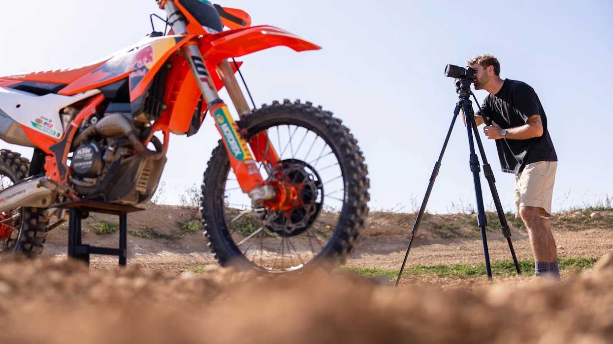 Manfrotto ONE Hybrid Tripod