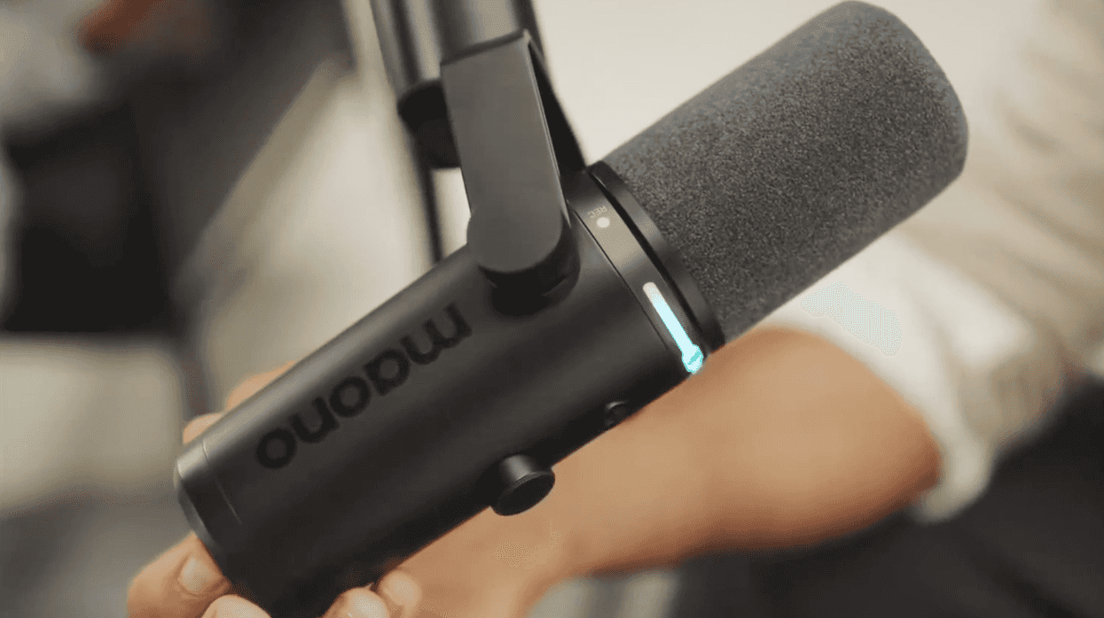 Maono PD500W AI-Powered Hybrid Microphone