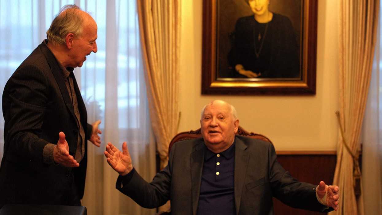 Meetinggorbachev_02