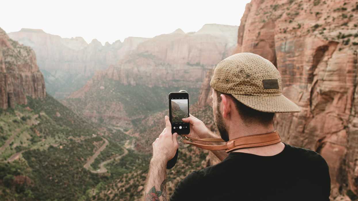 Momet-app-lifestyle-1