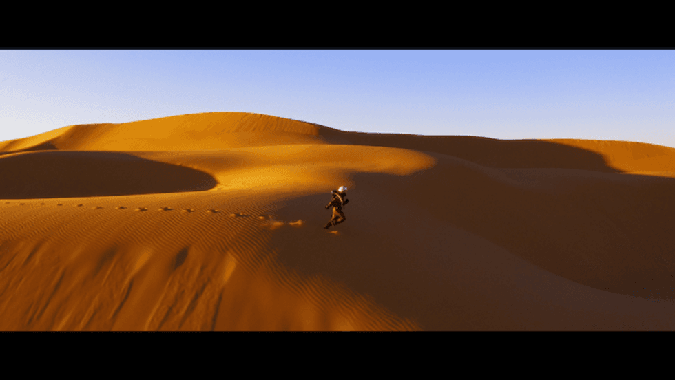 Music_video_still_3