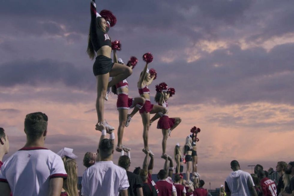 Netflix_docs_cheer