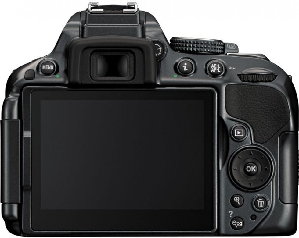 Nikon-d5300-back-e1382120498912