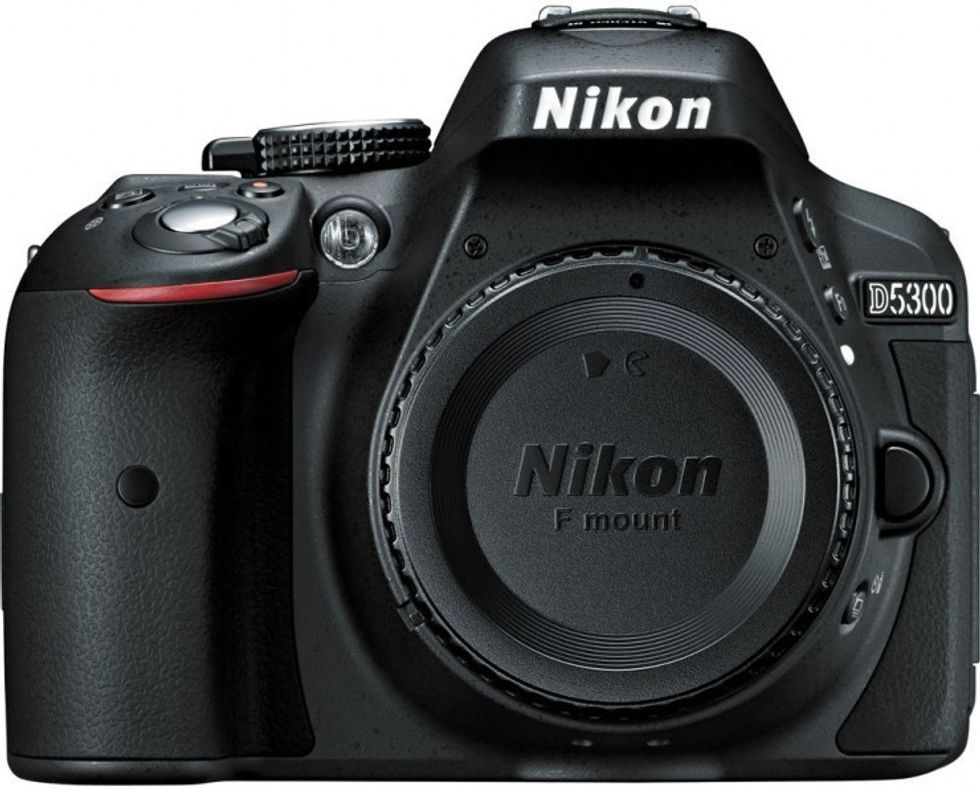 Nikon-d5300-front-e1382120470240