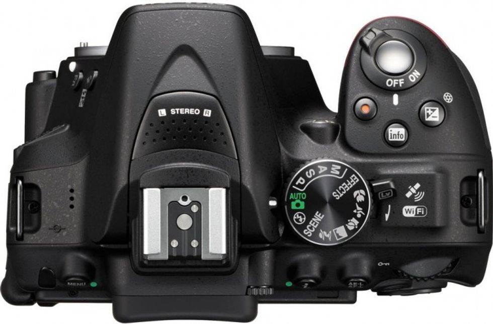 Nikon-d5300-top-e1382120552784