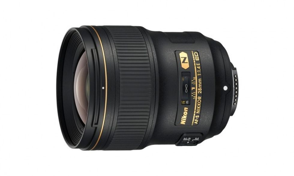 Nikon NIKKOR 28mm