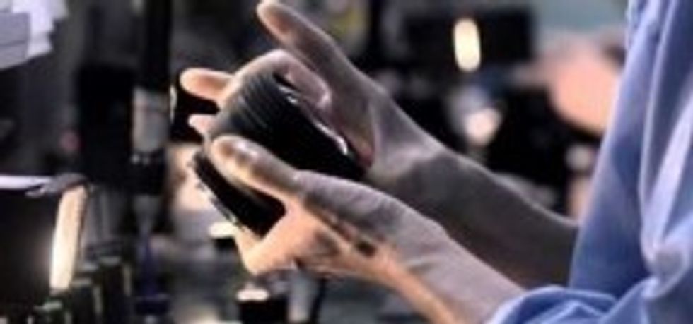 Nikon-nikkor-lens-lenses-glass-make-making-build-building-create-creating-construction-birth-born-e1360031981473-224x105