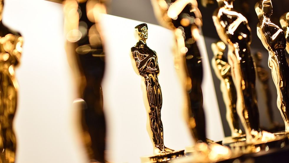 Oscars statues