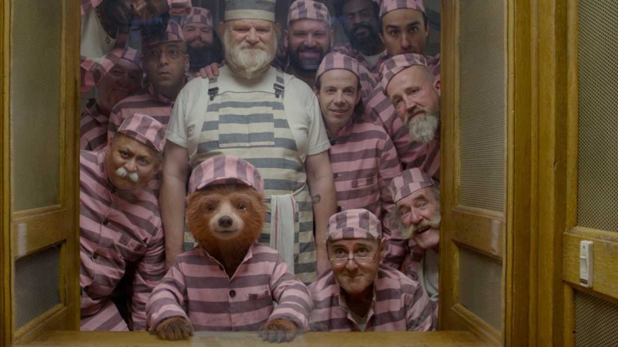 Paddington_2_prison_outfits