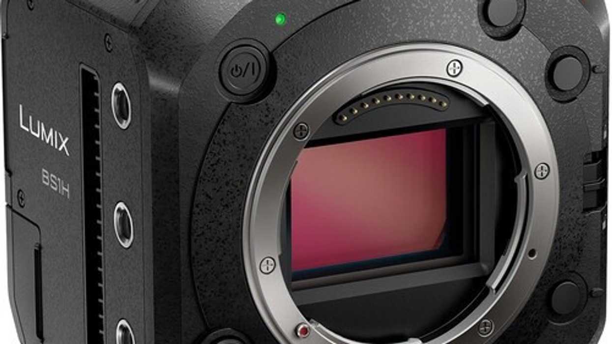 Panasonic_dc_bs1h_lumix_bs1h_full_frame_box_style_1642000847_1664826_1