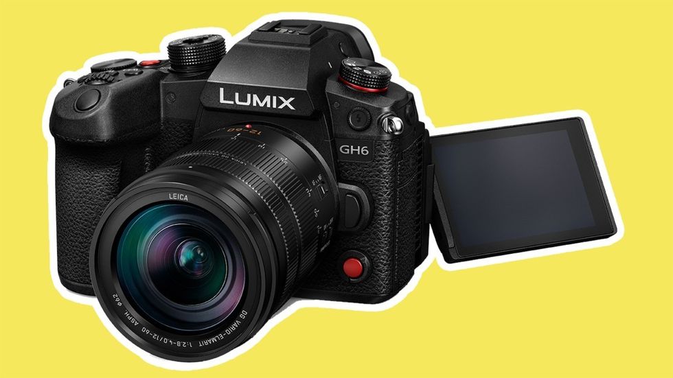 Panasonic LUMIX GH6 Slant