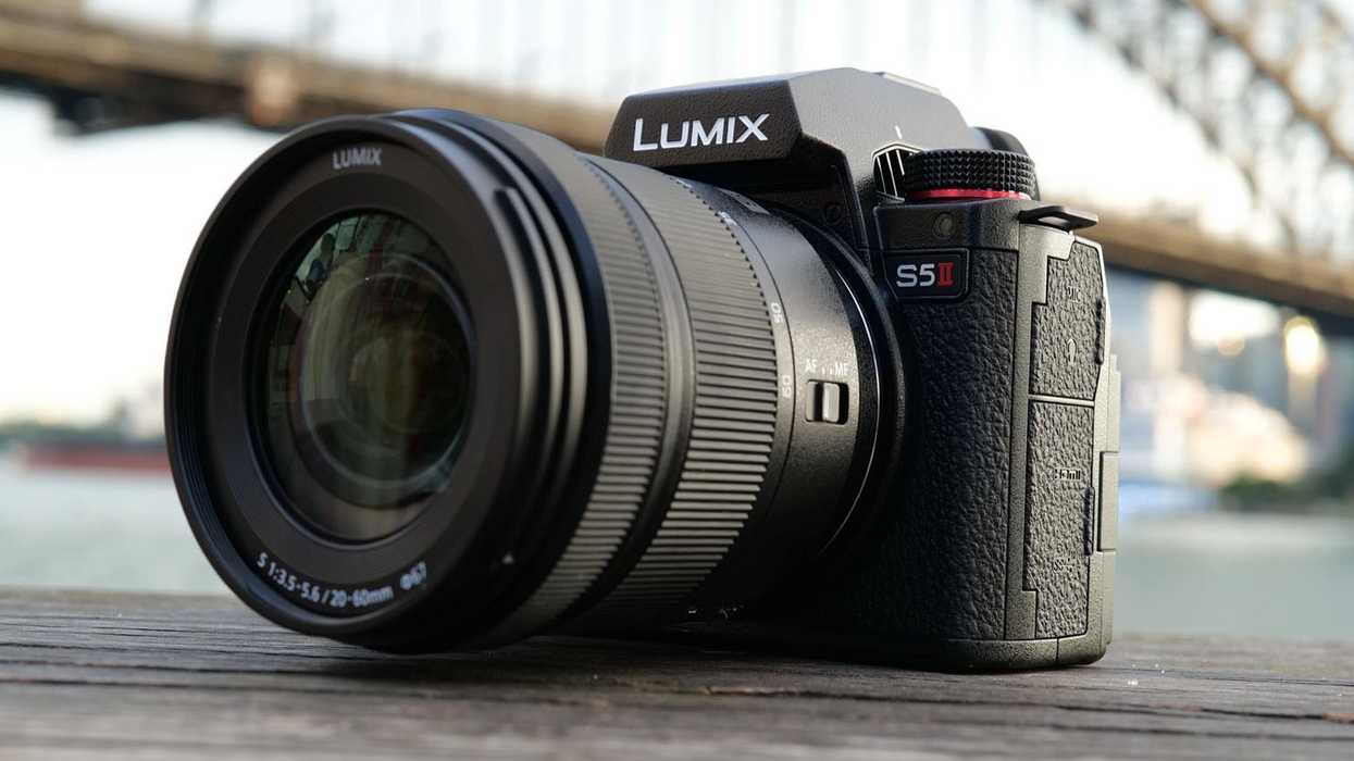Panasonic's Mirrorless Lumix S5II auto focus