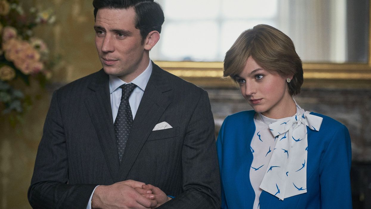 Princess Diana, played by Elizabeth Debicki, and Prince Charles, played by Dominic West, walking togeather in 'The Crown'