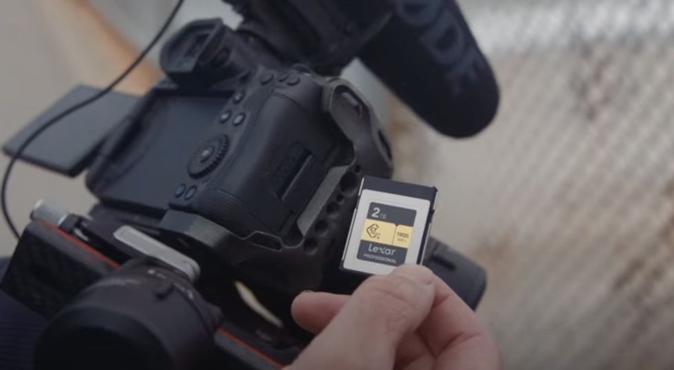 Professional CFexpress Type B Card GOLD Series