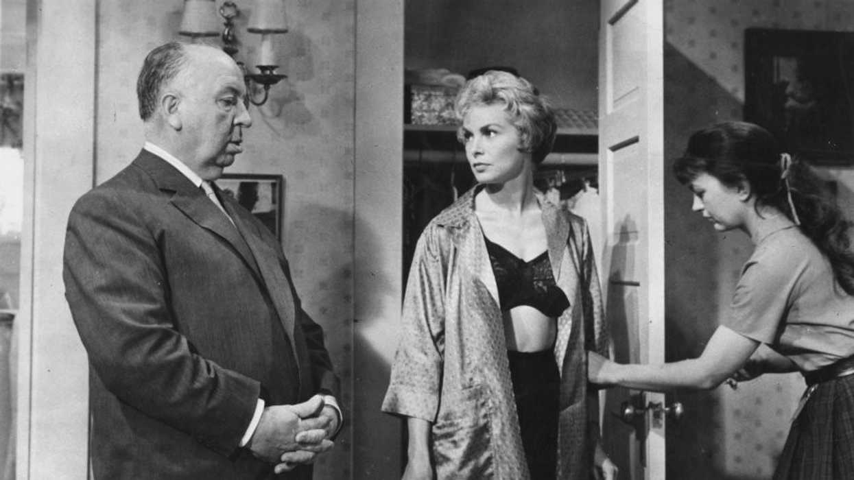 Psycho-1960-hitchcock-on-set